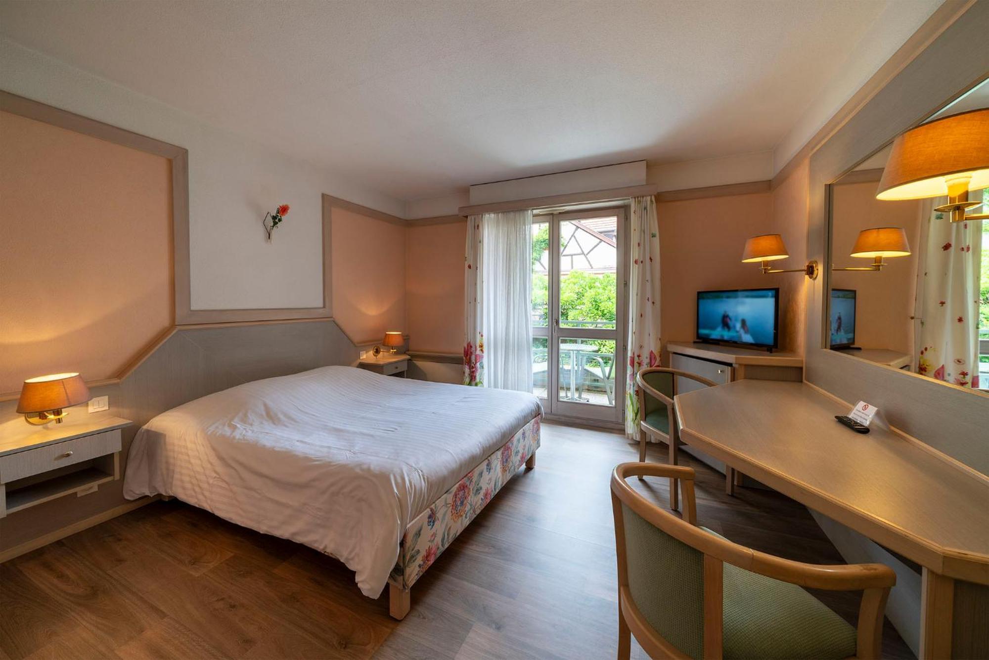 Hotel A La Vignette - Colmar-Nord Saint-Hippolyte Kültér fotó